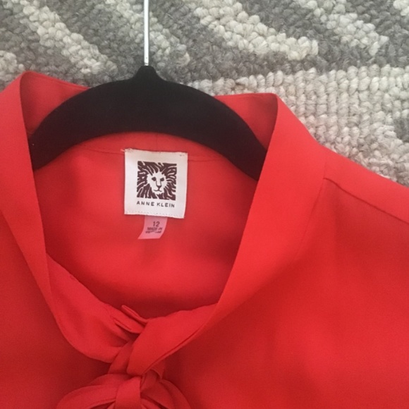 Anne Klein Sleeveless Blouse - Picture 3 of 3